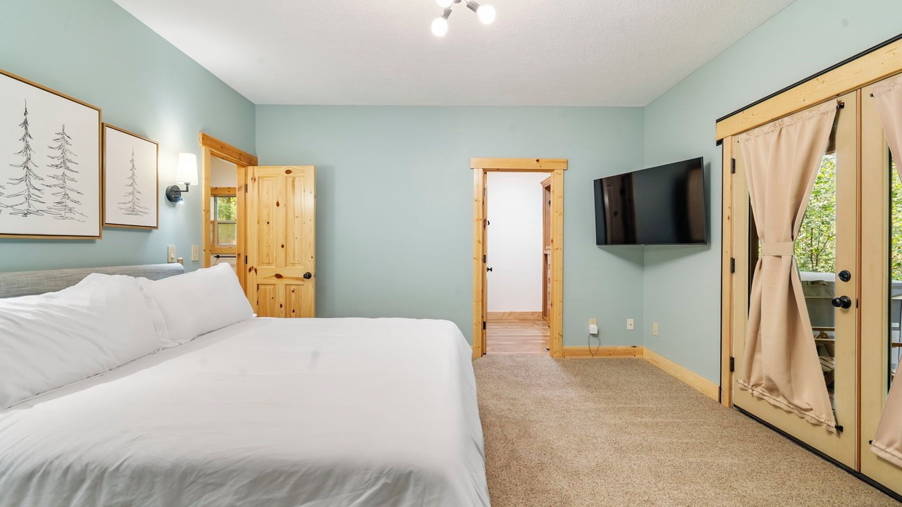 Photo of Bedroom in Mount Hood Village