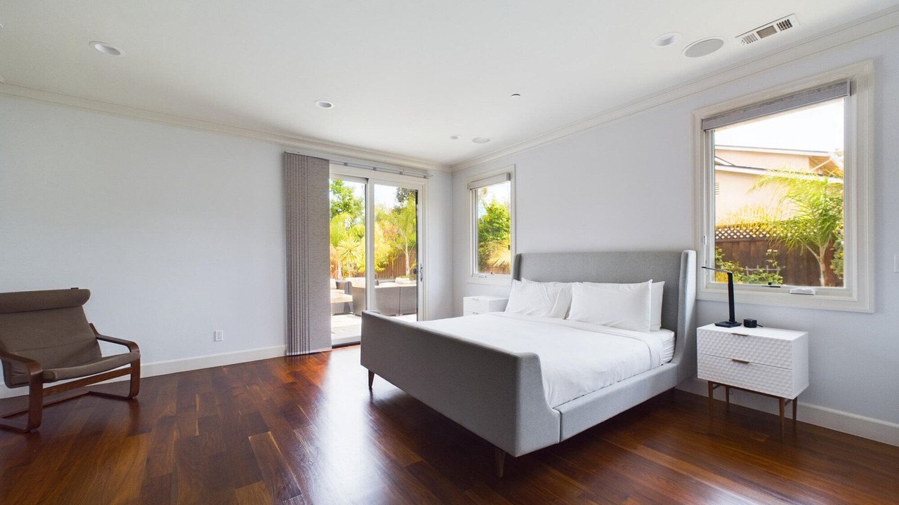 Photo of Bedroom in Saratoga