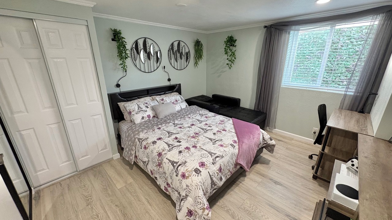Photo of Bedroom in Westlake