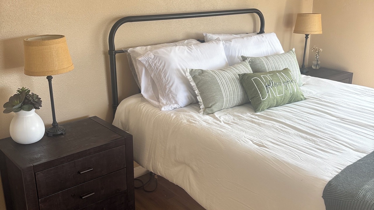Photo of Bedroom in Cienega Springs
