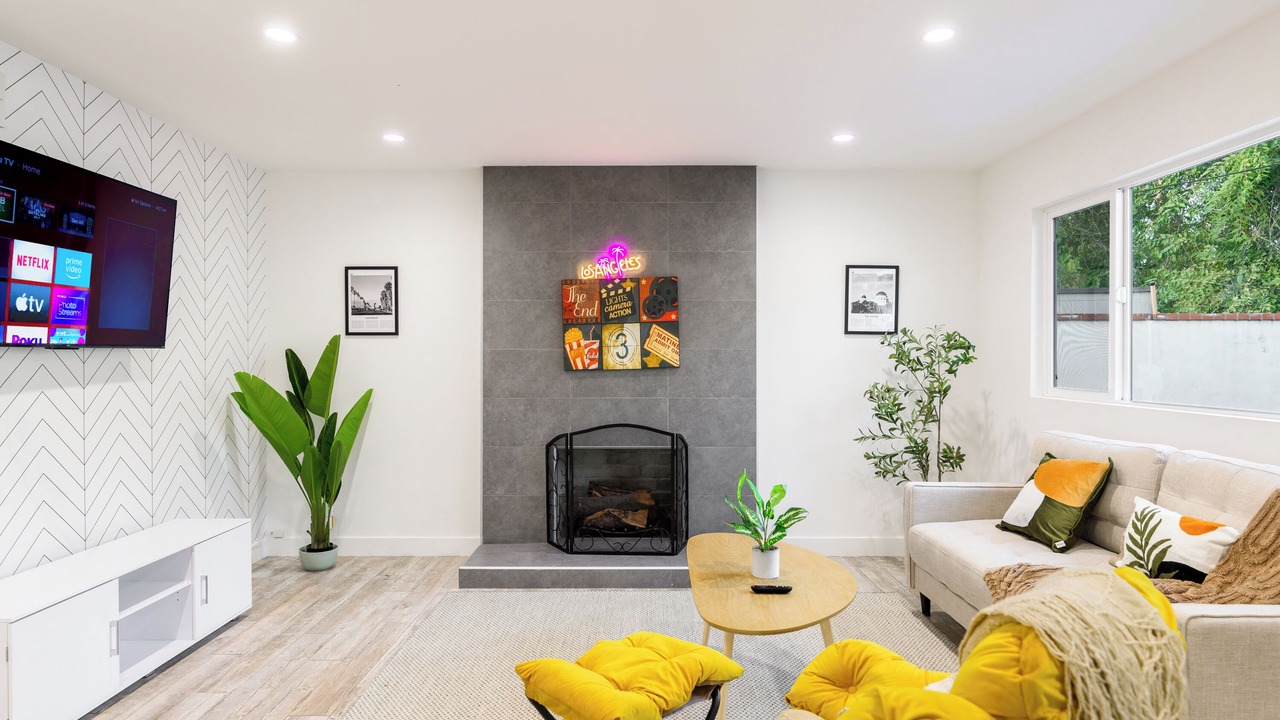 Photo of Livingroom in West Hills