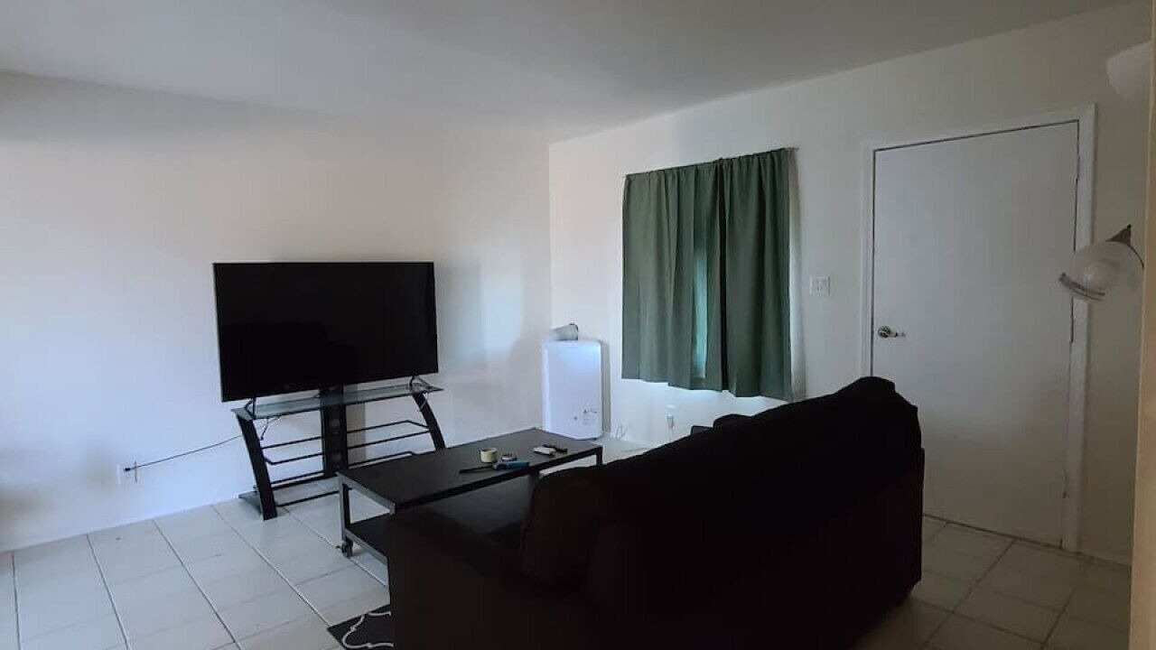 Photo of Livingroom in Victorville