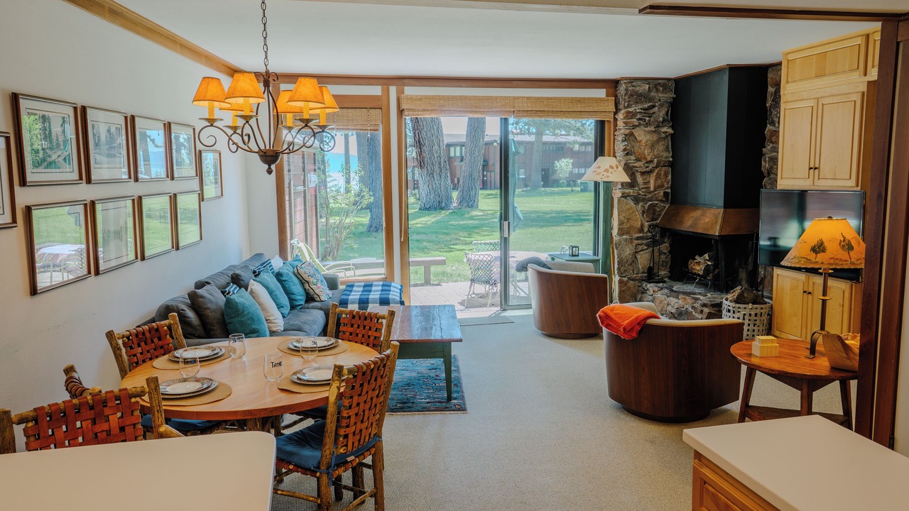 Photo of Livingroom in Tahoe Sierra Estates