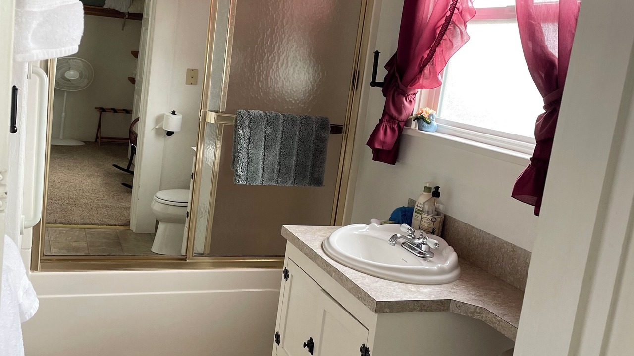 Photo of Bathroom in Ferndale