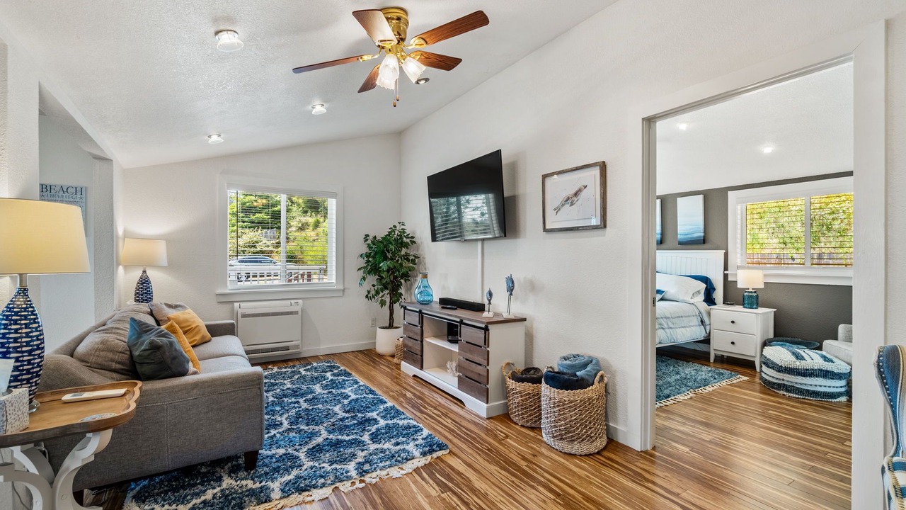 Photo of Livingroom in Smith River