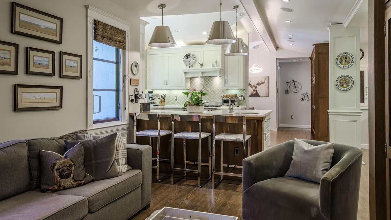 Photo of Livingroom in Hillsborough