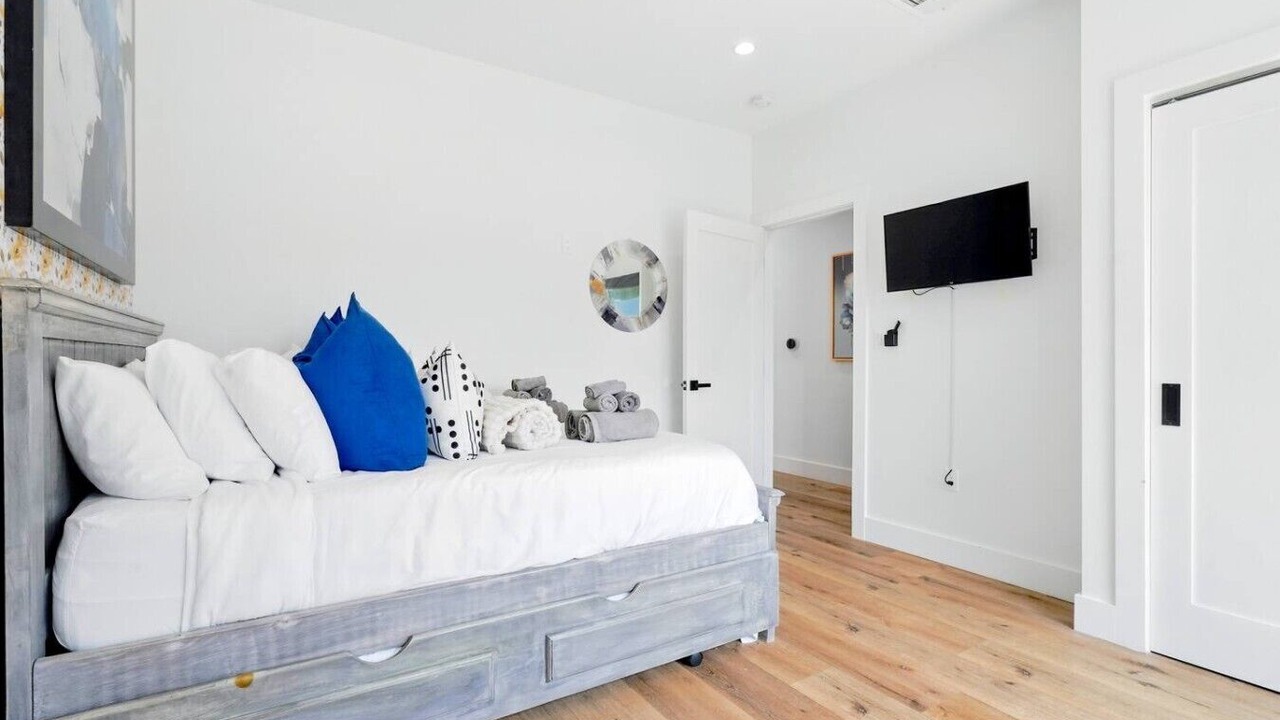 Photo of Bedroom in North Hollywood