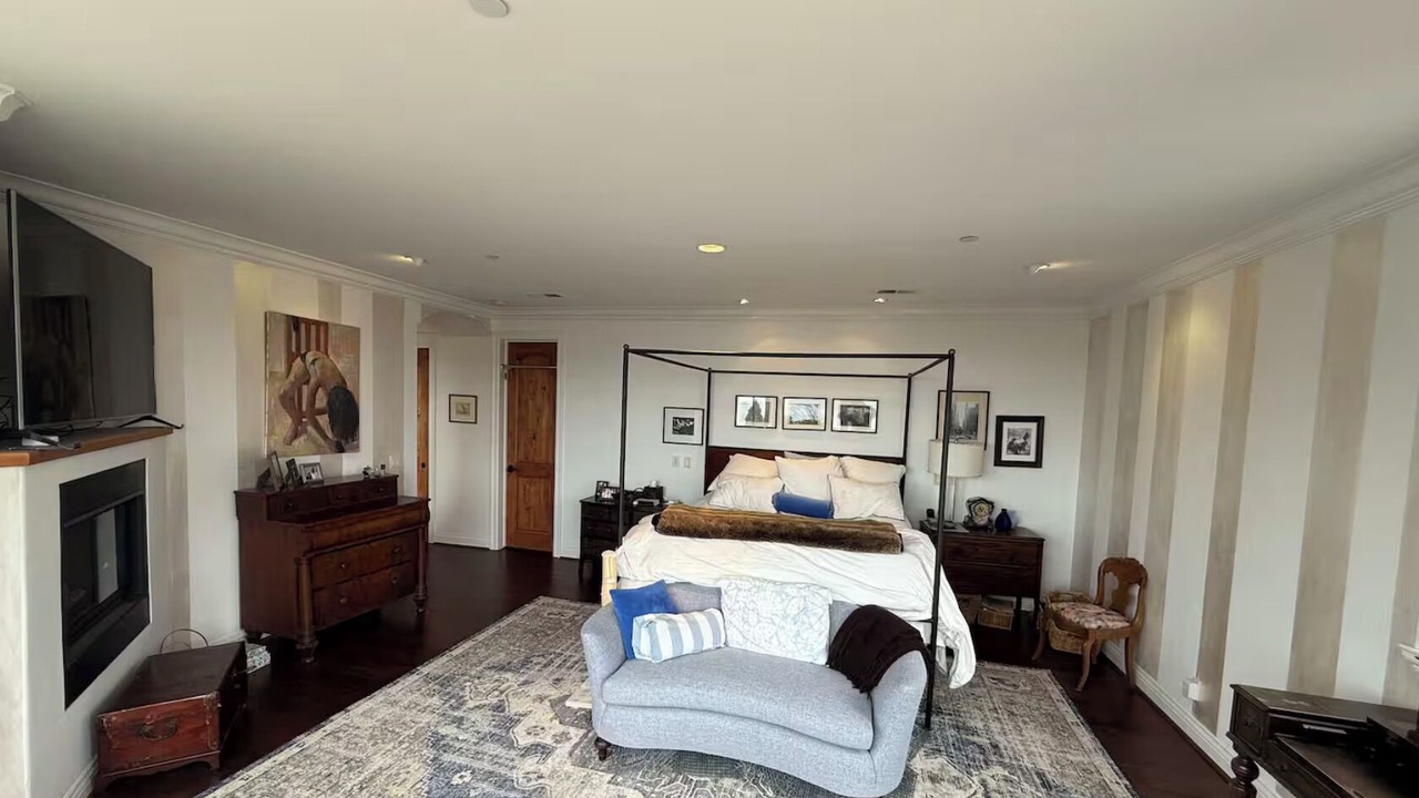 Photo of Livingroom in Strawberry