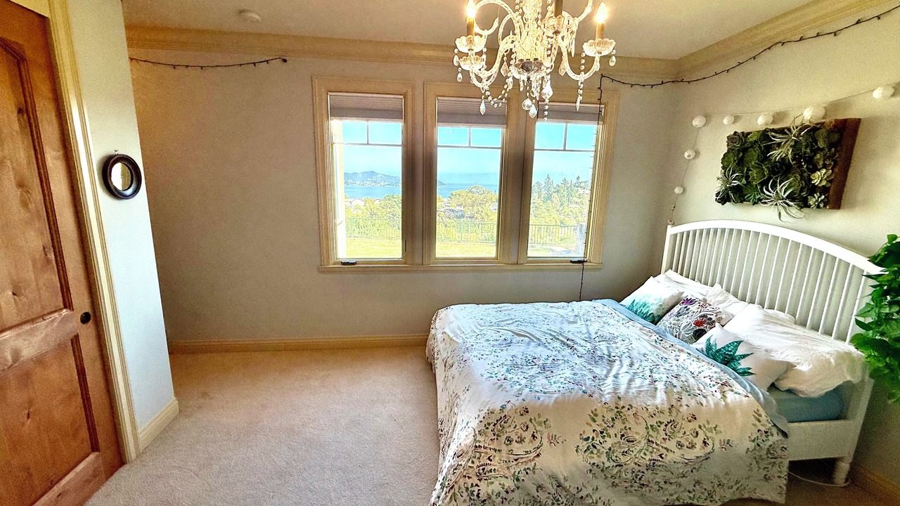 Photo of Bedroom in Strawberry