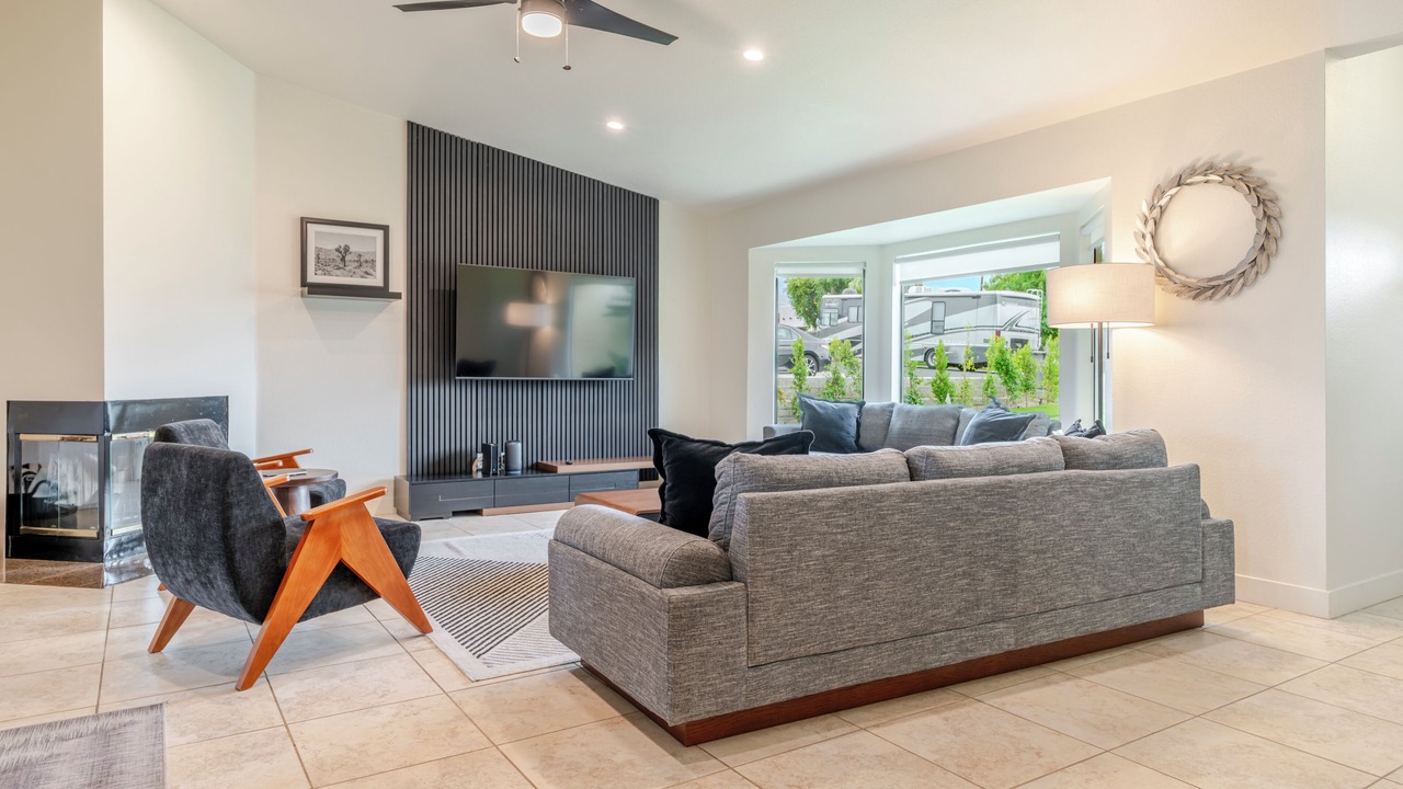 Photo of Livingroom in Bermuda Dunes