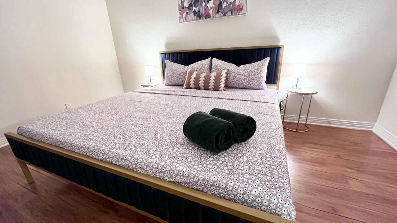 Photo of Bedroom in Silver Strand