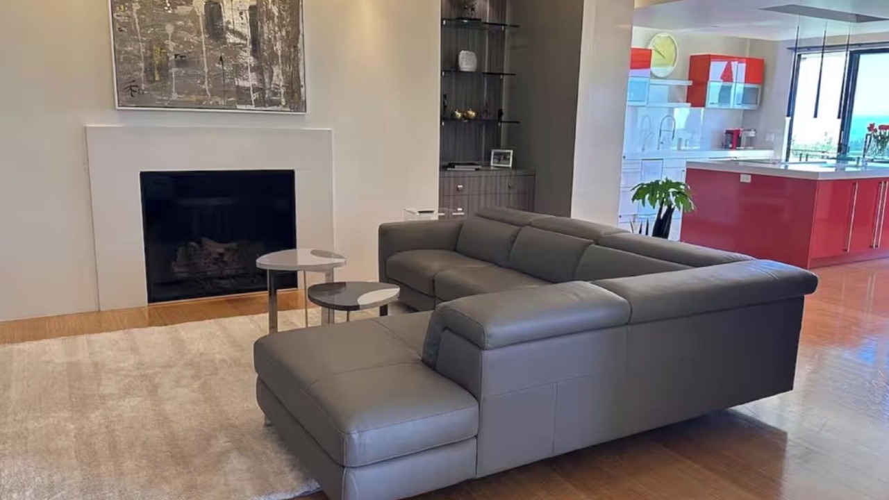 Photo of Livingroom in Loyola