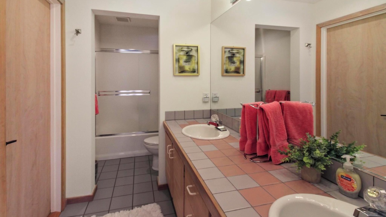 Photo of Bathroom in Lake Forest