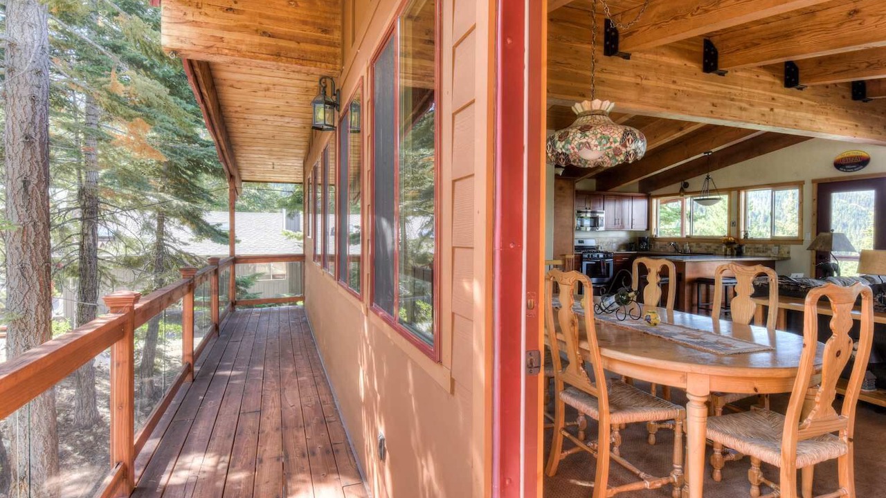 Photo of Patio Balcony in Chamberlands