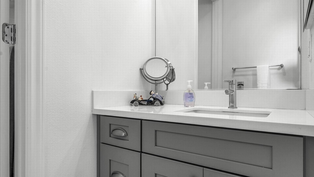 Photo of Bathroom in Mid City