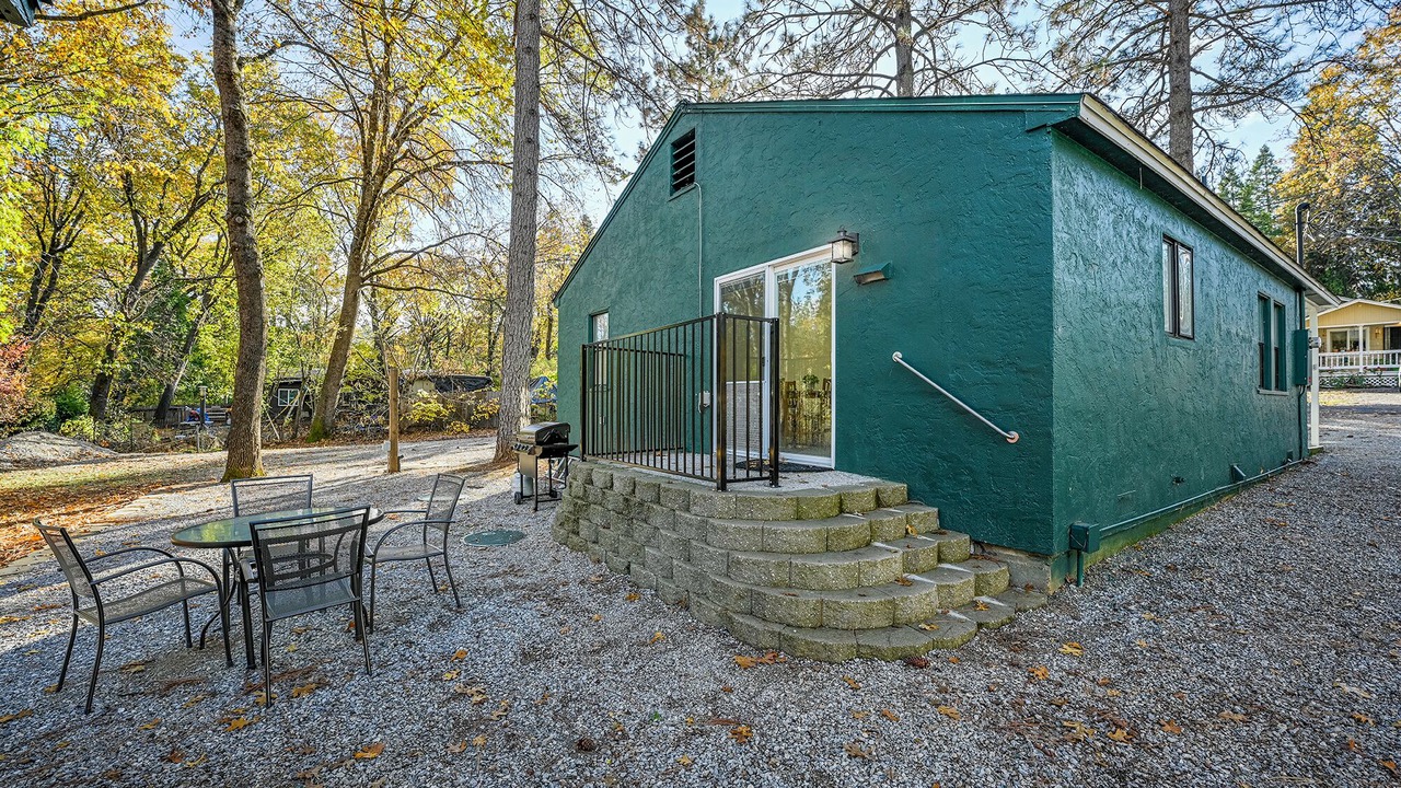 Photo of Outdoor in Lakehead-Lakeshore