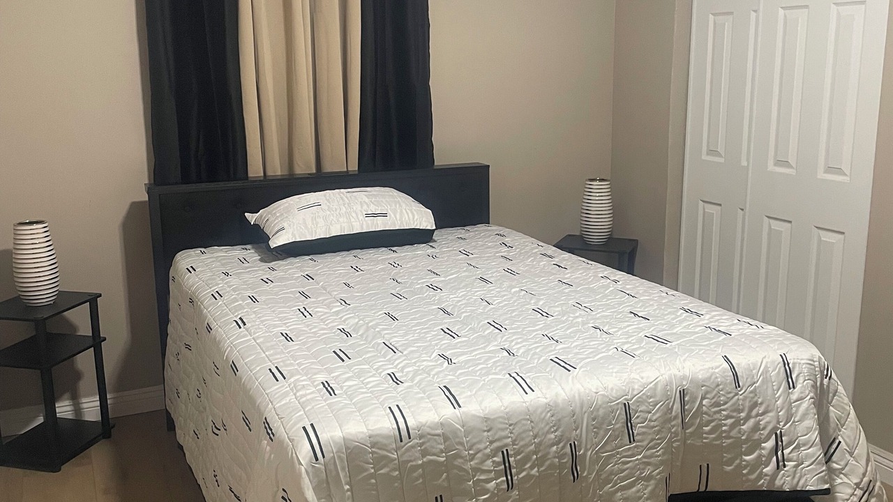 Photo of Bedroom in Los Angeles