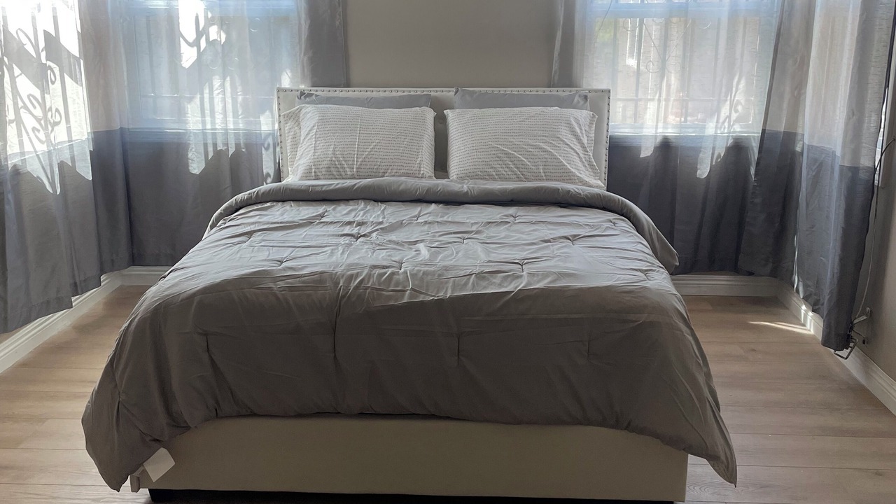 Photo of Bedroom in Los Angeles