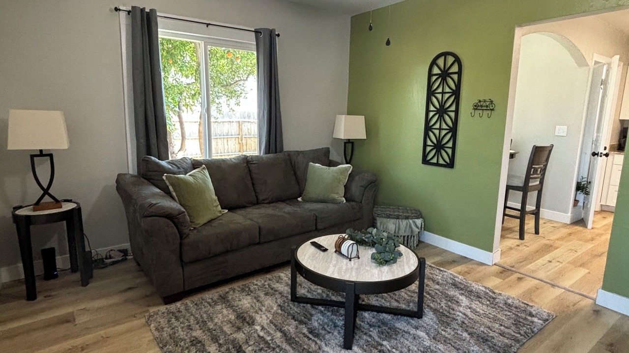 Photo of Livingroom in Porterville
