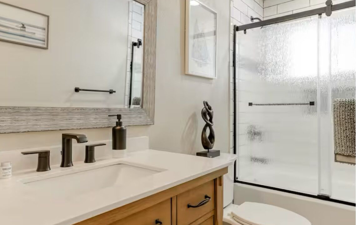 Photo of Bathroom in O'Brien