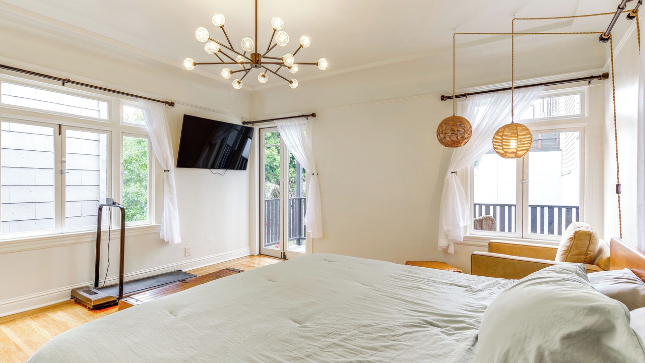 Photo of Bedroom in Marina District