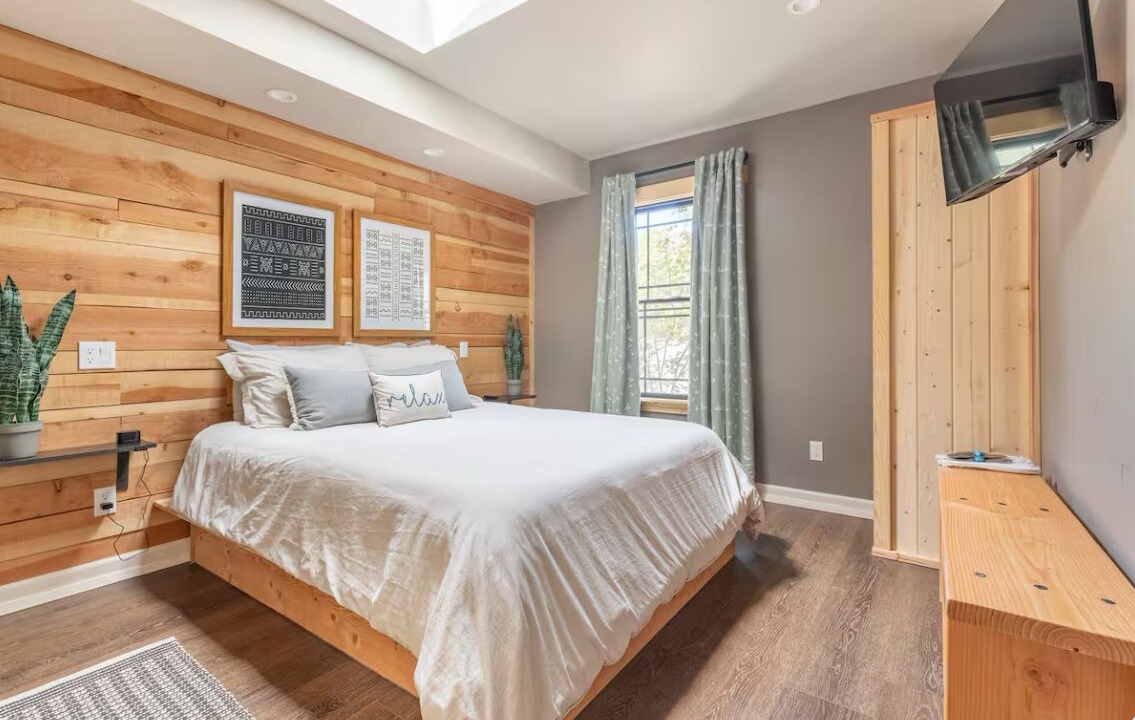 Photo of Bedroom in Mariposa