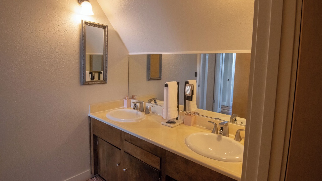 Photo of Bathroom in Lakehead