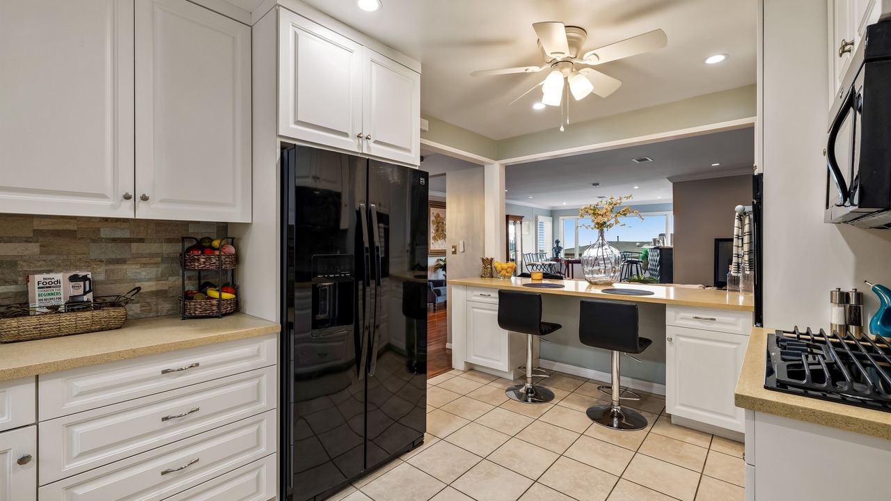 Photo of Kitchen in Ladera Heights