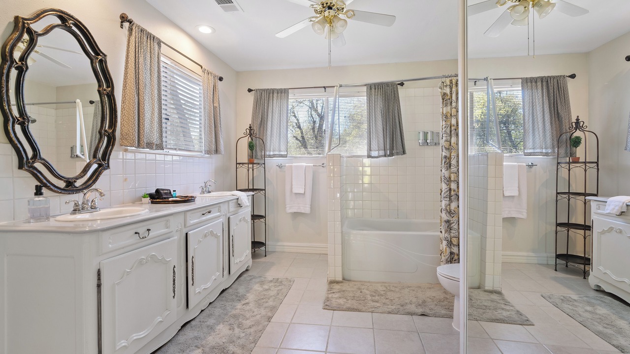 Photo of Bathroom in Shasta Lake