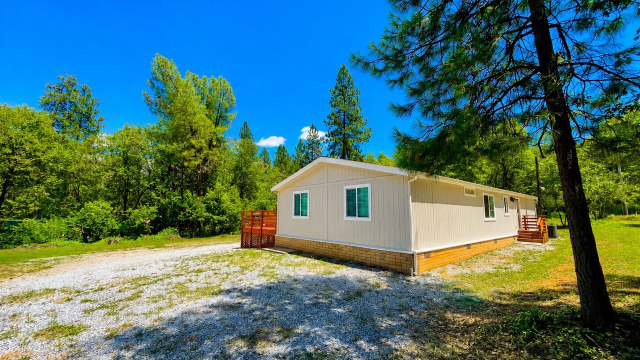 Photo of Outdoor in Lakehead-Lakeshore