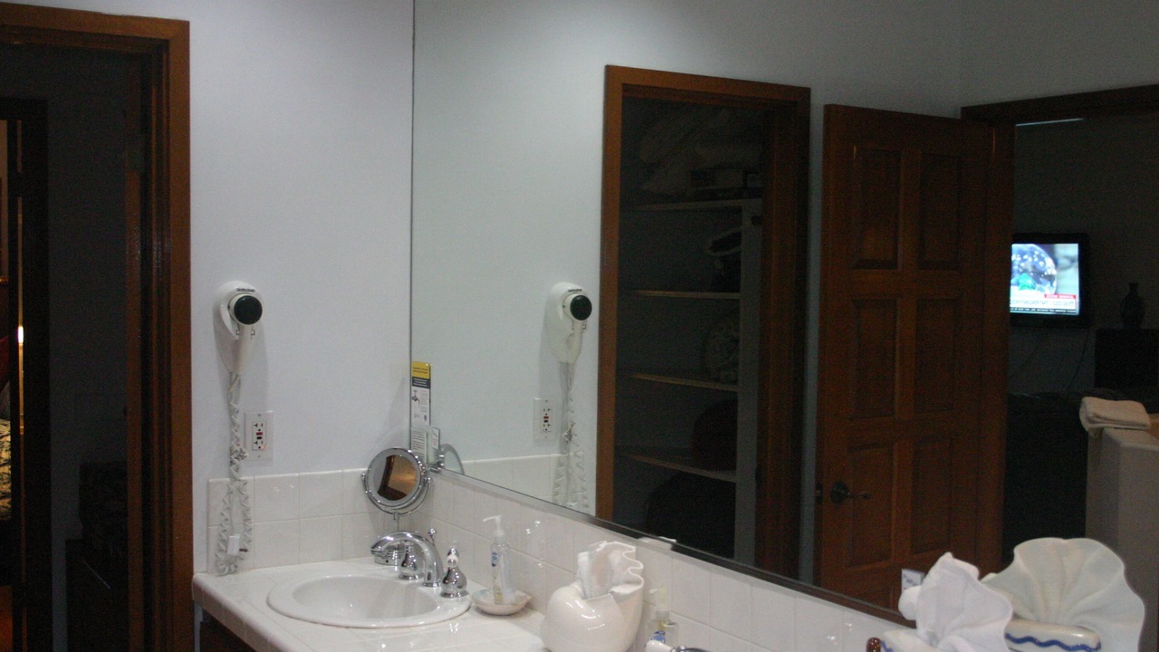 Photo of Bathroom in Avalon