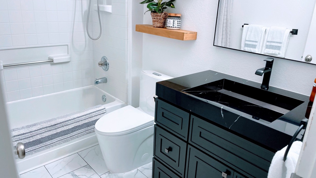 Photo of Bathroom in North Hilltop
