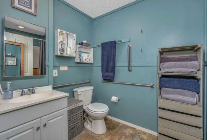 Photo of Bathroom in Oakhurst