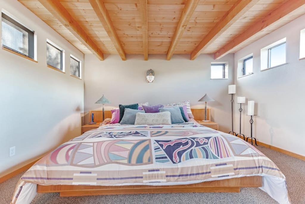 Photo of Bedroom in Sea Ranch