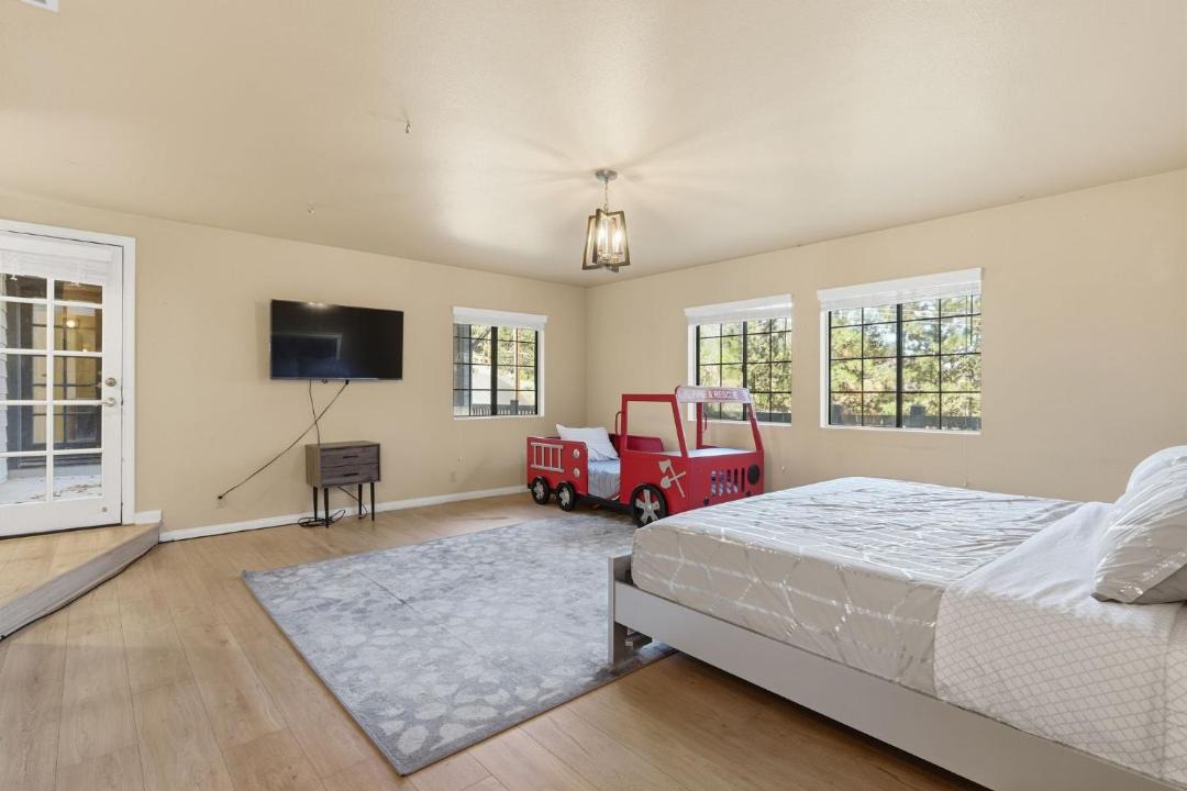 Photo of Bedroom in Pine Mountain Club
