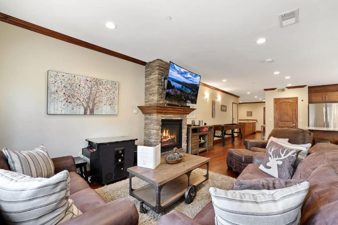 Photo of Livingroom in South Lake Tahoe