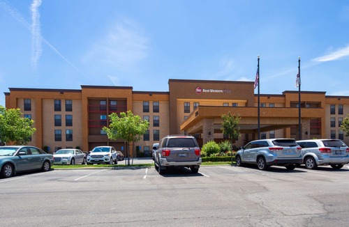 Roosevelt Hotel | Best Western Plus Fresno Airport Hotel