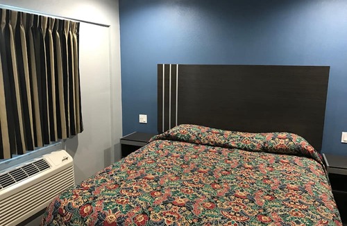 Park Mesa Heights Hotel | Empire Inn Motel