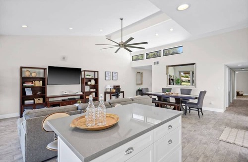 Rancho Mirage Condo | Remodeled Condo at Rancho Las Palmas! Fairway & Mountain Views!