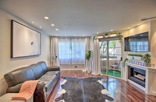 Burbank Condo | 2 Mi to Griffith Park! Burbank Extended-Stay Condo