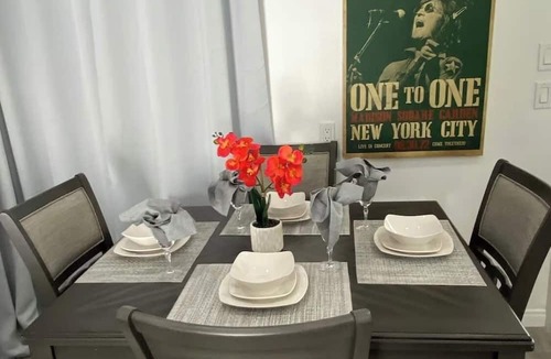 West Los Angeles Apartment | One bedroom new remodel furnished to tens! Pure luxury, professionally decorated