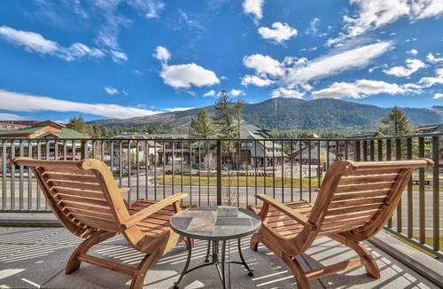 Lakeside Park Condo | 3Br Luxury Residence steps to Heavenly Gondola & Village