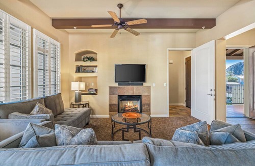 La Quinta Condo | Mountain View! Luxurious Villa near Clubhouse with Mountain Views - Pet Friendly - Upstairs (C48-2)