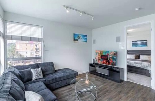 Downtown Los Angeles Apartment | 2 bed 2 bath DTLA X street-Conv. Center & LA Live