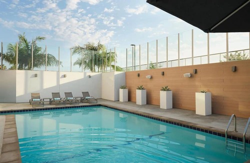 Anaheim Resort Hotel | Full Kitchen Suites - Family-Friendly Rentals, steps to Disneyland