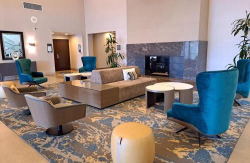 Buena Park Hotel | Doubletree by Hilton Buena Park