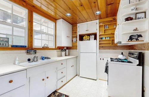 Crestline House | Crestline Charm