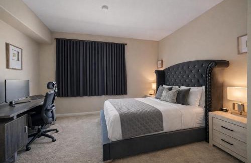 Del Rey Apartment | Venice Marina Pool and Spa Luxury Condo