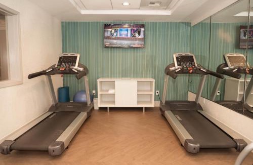 Porterville Hotel | Holiday Inn Express Porterville by IHG