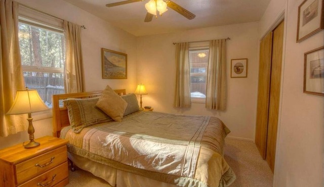 Breezy Pines Cabin 4 Bedroom Home by RedAwning
